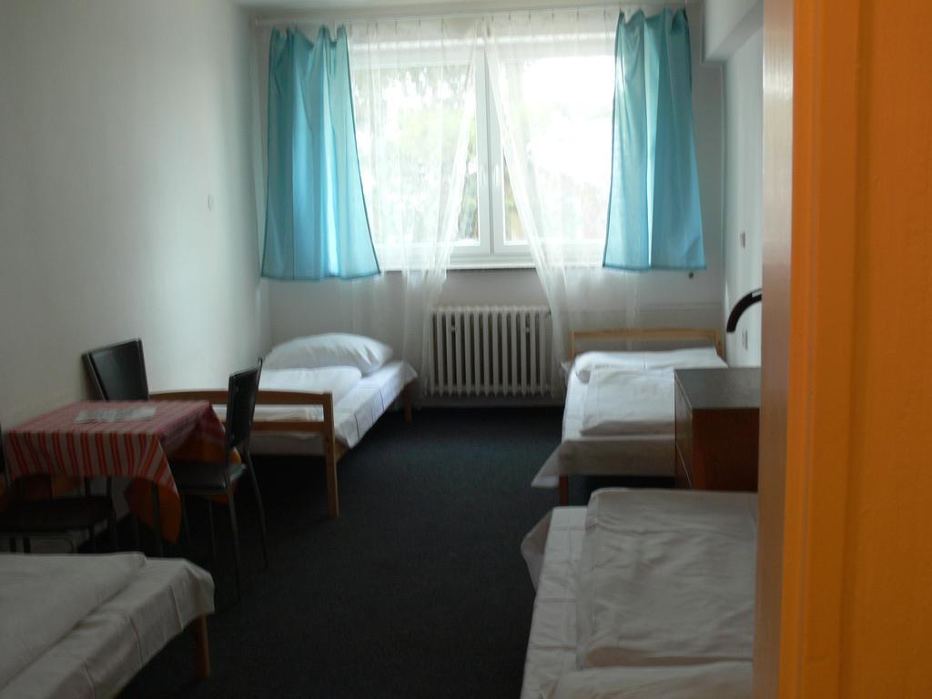 Lazza Motel Brno Eksteriør bilde